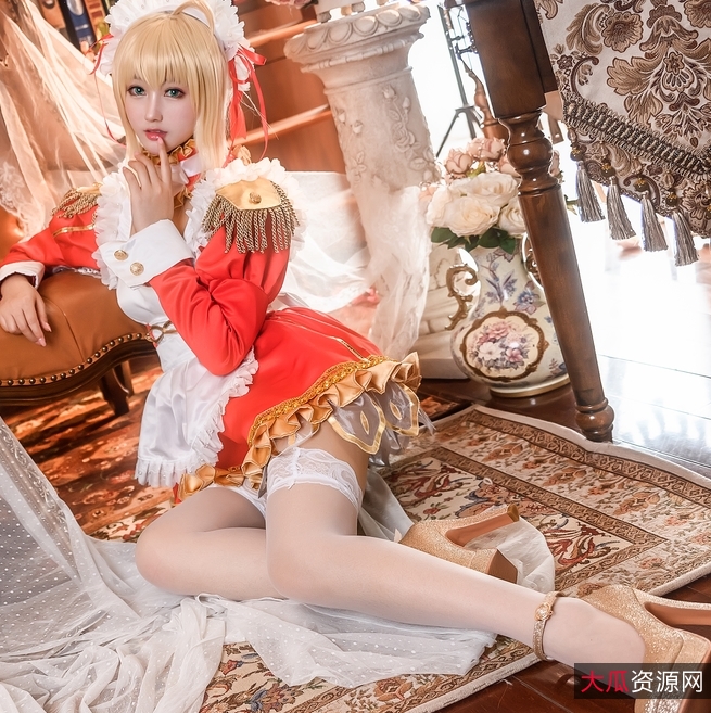 羽生三未：探索不为人知的另一面，7套合集满足你的给力与qing+se极度