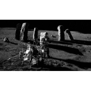 月球陨落1080P最新高清版：特效棒电影好看