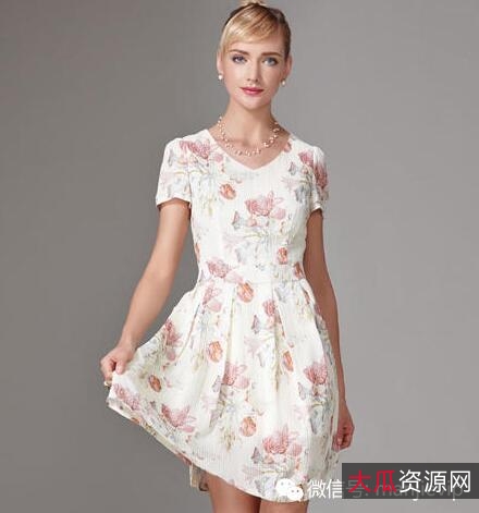 《在线下载：非分熟女未删减》