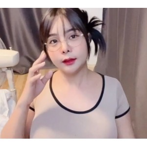 给力无极限！泰国美女TSYoshithunchanok23v-2G丰满合集，体验自由的性感魅力！