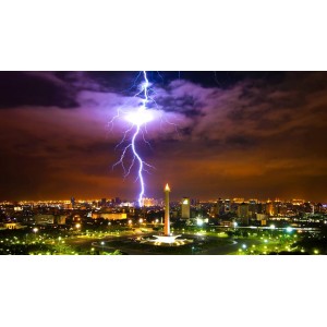 闪电重生：一部值得观看的喜剧动作电影