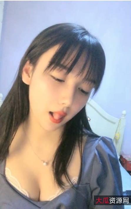 杨葱葱斗鱼合集:清纯女神高颜值,自摸互动,收获满满乐趣