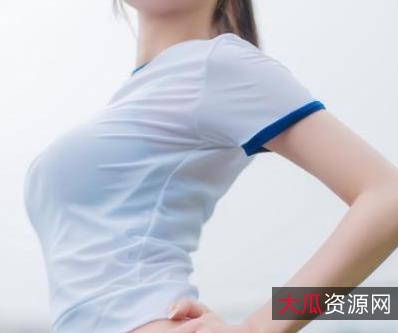 光“阴”婉婉学妹：清纯酥胸小bao鱼、赘肉修长美腿，9V862M身材