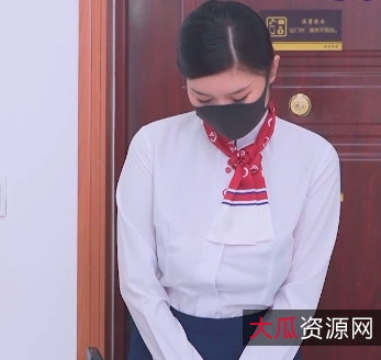 芊芊寸止挑战456：服装搭配、妆容打造、时尚穿搭尽在芊芊，体验时尚的魅力！