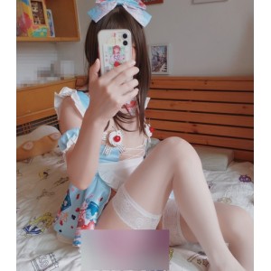 Ts小哀19v8.3G视频片段&图片合集，让你感受魅力与勇敢！