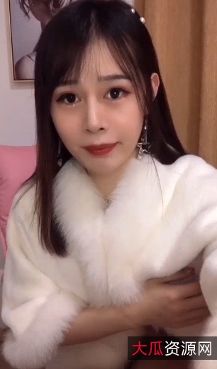 虎牙超人气高颜值可盐可甜多用途【人妖】妖媚伪娘TS（张思妮）最新散播合集[70V-22.4G]