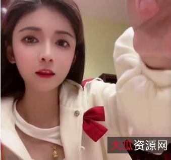 抖音网红美女-狗头妹子最新视频散播