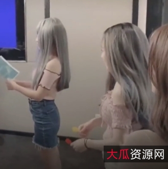 某推人气顶流高颜值超嗲湾湾高人气精选成熟主妇【台湾】_SWAG女星（linlin）作品合集［5.19G］