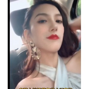 《贝源哥的精选开放：玩弄胯下小狗，给力舞蹈，精彩中文字幕》