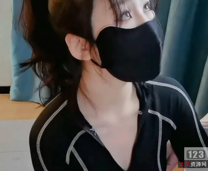 糖心传媒推出170CM超白皙苗条车模女神-淑怡，梦中情人级别身材，1V1.1G下载！