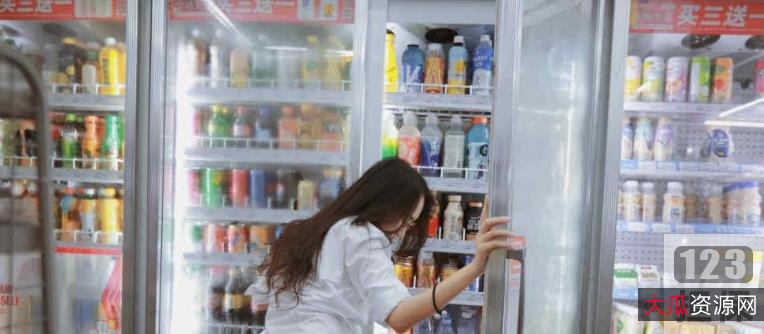 犬系妹子FSS冯珊珊：21.5G室外大胆肛锁求援，公园超市野外投入实拍