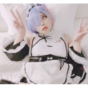 小雨是空姐丰满视频精选：推特网红小舞酱+岛国女演员，2.6G超大容量