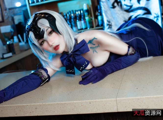 一米八大梨子网红私人视频：女神穿衣服、洗澡片段