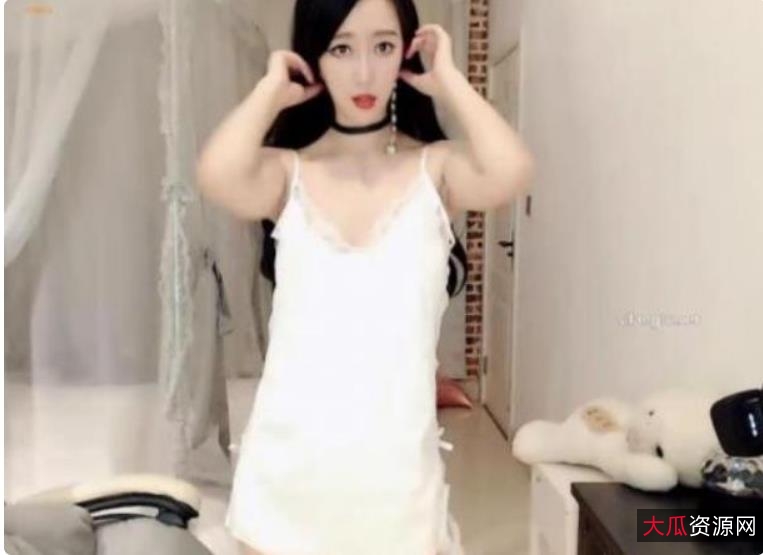 梦菲桐香精品浮力合集网红美女主播玉兔般完美脸蛋劲爆土豪魅力让人惊叹不已