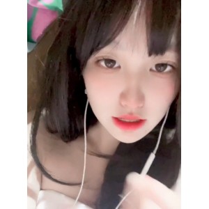 反差婊比心陪玩：小雪25V+9.8G资源合集百度盘下载