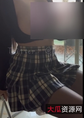 大罩杯福利姬福利视图10P集：三轮摩托、纺织厂宿舍实习室内自我输出，双重压缩长久有效！