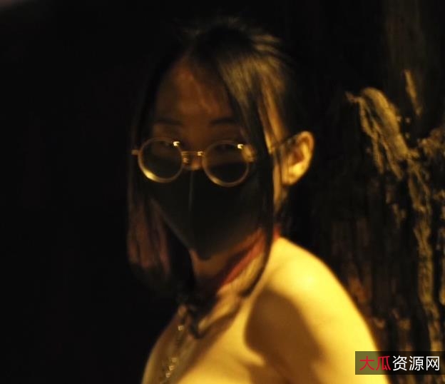 冯珊珊野外肛锁教育：推特网红FSS实战指南