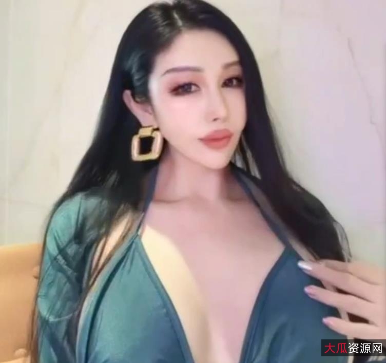 秀人网田冰冰精美水晶棒棒糖，炸裂大黑牛紫薇口味