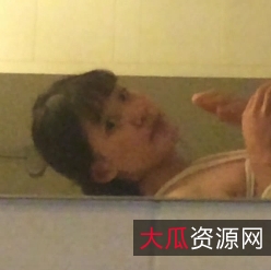 土豪模特令人瞩目的一字马da+pao秀!百度云视频可观看!