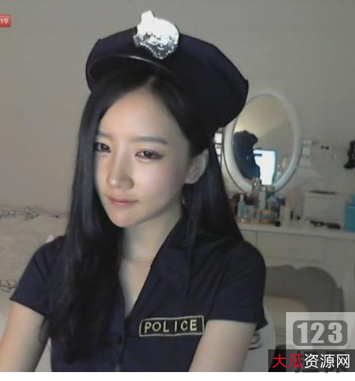 美女古装自拍：颜值爆表、诱人五官、耐看御姐气质