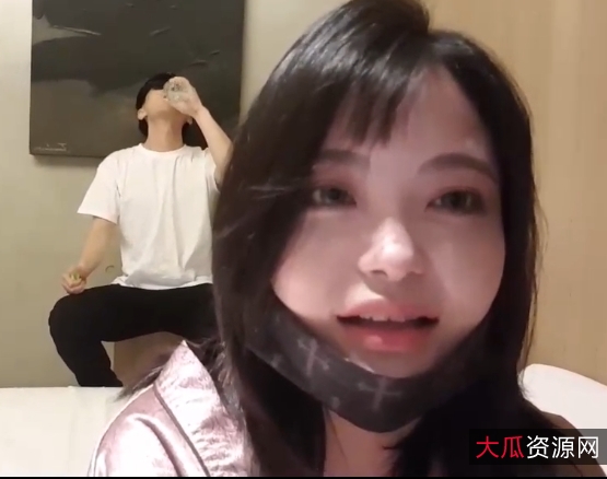 韩国情侣紫薇A系列第29部完整合集：推日常有尺度多人游聚会奥利给女主大玉兔