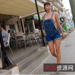 超人气的欧美成熟女人展示，大神naughty_lada的怪异奇特完整合集