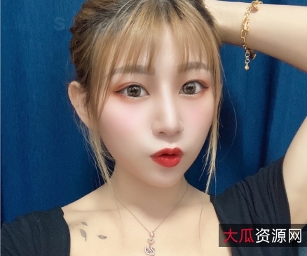 精选大罩杯台妹艾玛高价订阅575P92V2.47G百度云