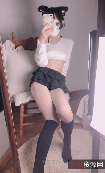 限量发售小结巴猫耳朵合集，骨感型美人短发二次元风，适合绅士收藏