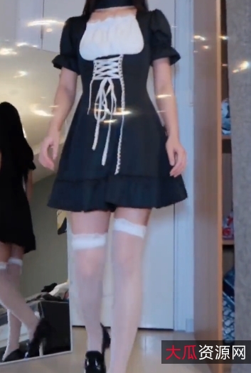 最新抖音风BGM青春无敌网红董香热舞合集