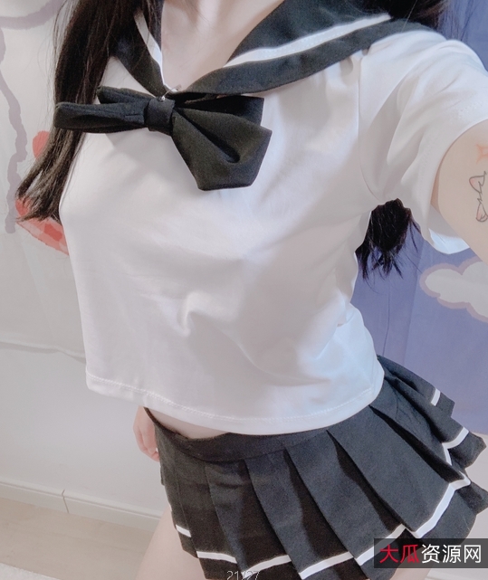 限量发售性感女神月月酱绝版合集：COS精品，长腿诱惑，私人定制！