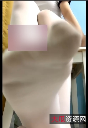 限时特惠自购黑色脚趾印脏臭白丝上下合集恶魔寸止袜子，百度盘下载！