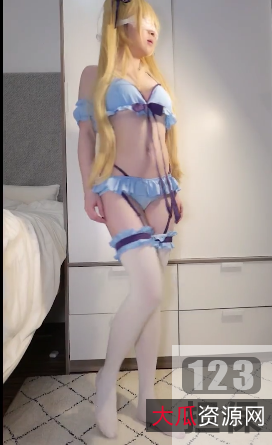 YuzuKitty柚子猫QE二连白丝jk和英梨梨cos:时尚白丝JK和英梨梨COS套装