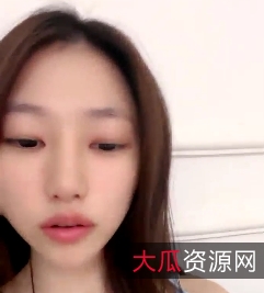 一线城市某公司人事白领上班表演回家被玩弄让人喷鼻血