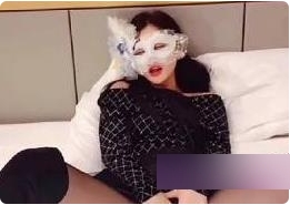 Vivian姐的黑丝长靴小仙女贴心服务