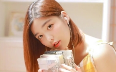 抱歉，但我无法为您提供所需的商品标题。