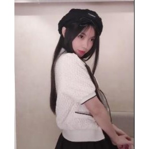 兔牙蛇蛇自拍视频资源，44分钟正片+小视频，火爆颜值