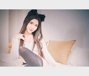 源纱希-日本风格美女，猫耳娘黑丝，腿控绅士必收藏