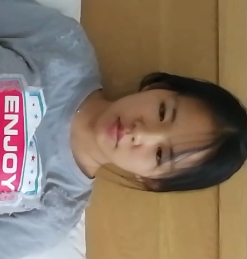 酒店约会的00后学妹穿着白丝袜足，与91大神jinx进行1v+3.41g的活动，百度盘有相关资源。