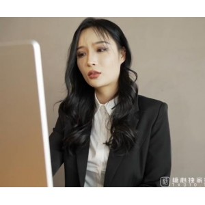 网红高颜值大长腿反差御姐下H展示时长23分