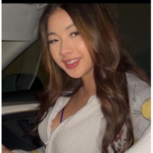 舞蹈学院学姐转行直播，特斯拉车主豪哥砸1w新币，观看视频