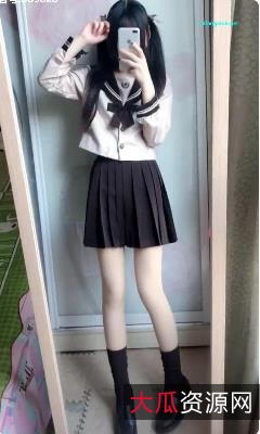 火爆舞蹈视频！抖音网红野餐兔@晨意，金主爸爸现身，黑丝尤物身材，嫩妹控必看！