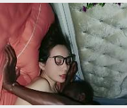 媚黑大师：阿姨自拍1V视频，4.4G高清画质，神秘妩媚不可错过！