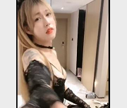 阿冉TS合集：作者自拍完整版，男主粥粥漂亮短发钢互动，失眠下载观看