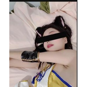 神秘coser姐姐微露脸美腿丝袜黑条挑战眼力大美人下载