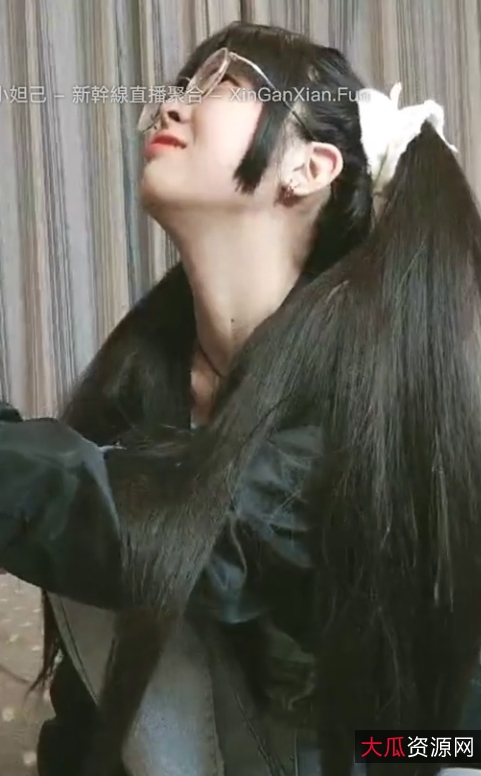 28v30.5g专属小女友：小明的多彩视频世界