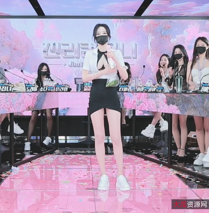 韩国女团jinricp脱衣热舞直播秀第5弹：2v视频6.36g，新人首播！