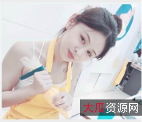 年轻人自拍纹身小美眉18V-2.3G