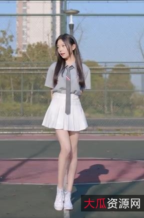 欣小萌换脸照片合集，精选网红视频50MB压缩