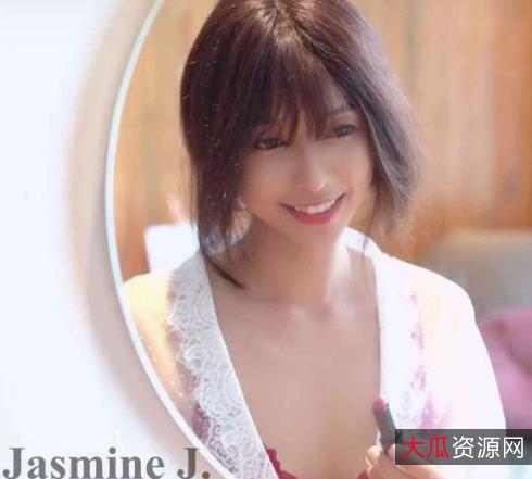 JasmineJ床上娇羞资源合集，美腿玉兔一应俱全，1.6G视频大小，P站模特Ja失眠ineJ震撼登场，麻豆女神颜值在贤娆冲啊！