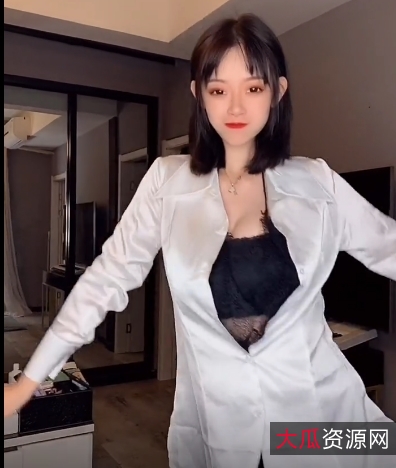 斗鱼大球女神逆天抖球热舞合集1V-350M